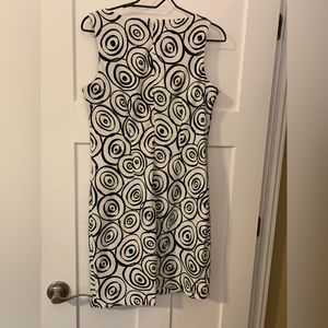 White and black Sheath dress by AB Studios. Black circles. Size 10